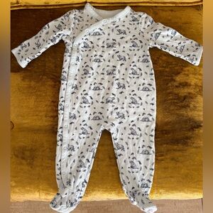 Janie and Jack 6-9 mo baby onesie with footies. Snap. Never worn.Blue w/bears
